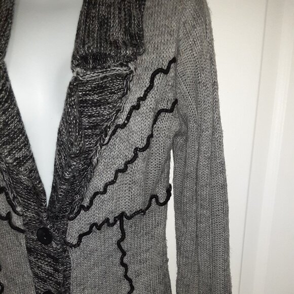 Small, Long Knit Sweater * Check Measurements * Grey * Like New * Tall, Med, Reg - Picture 14 of 14